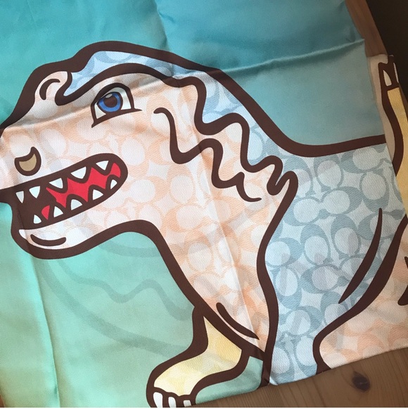 🥰 Coach Signature Ombre Rexy Print Silk Square Scarf - Picture 5 of 7